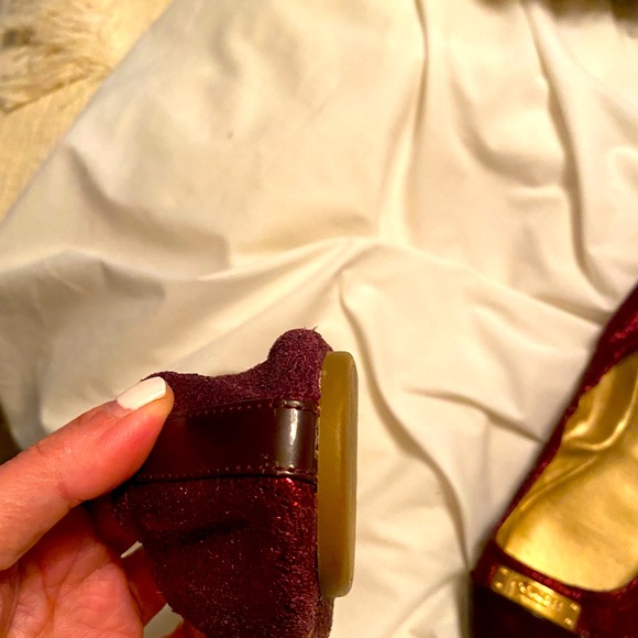 Coach Darsi Metallic Burgundy ballet flats with Gold hardware size 8.5 - Picture 13 of 16
